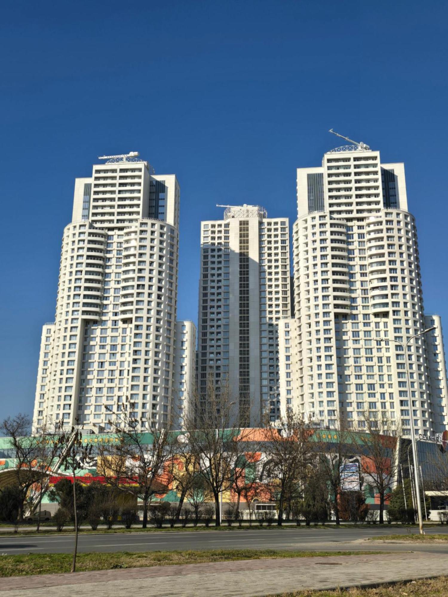 Cevahir Sky City Apartment With Spa, Pool & Fitness Included Skopje Zewnętrze zdjęcie